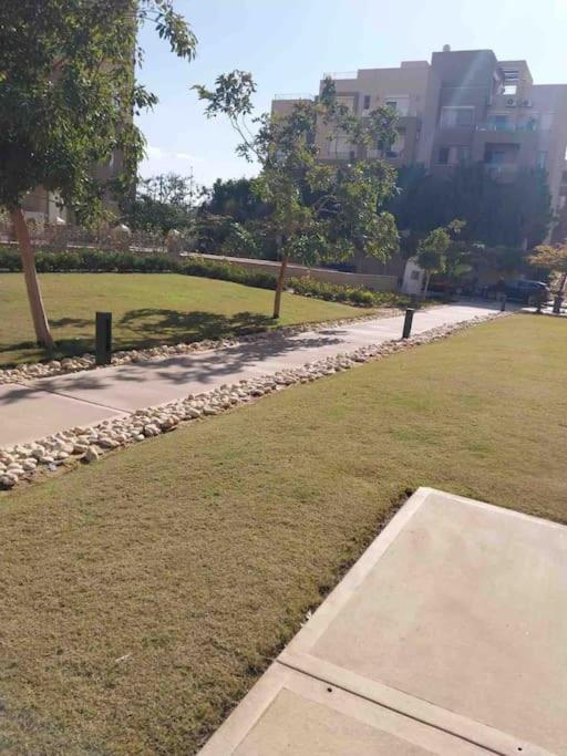 Wide Garden View 2br New * Cairo